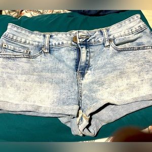 No Boundaries Shorts!